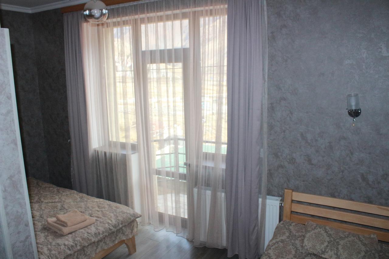 Hotel Gergeti Stepantsminda Exterior photo